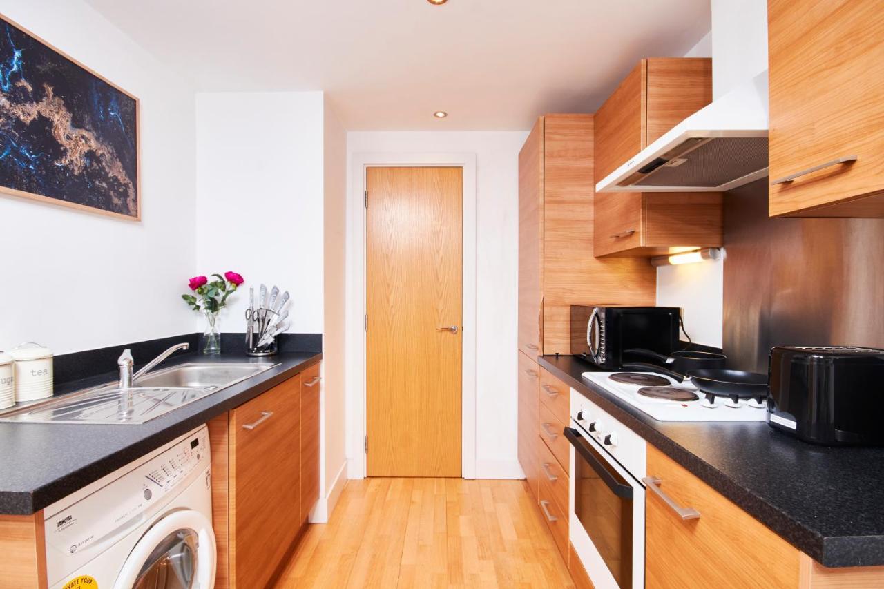 Ferienwohnung Deluxe City Centre Apt Balcony View& Free Parking! Leeds  Exterior foto
